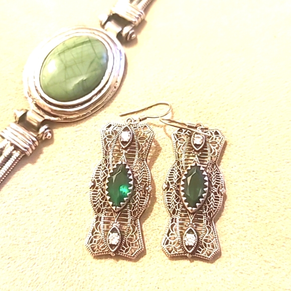 Emerald & CZ Silver Filigree Edwardian Reproduction Earrings - Picture 4 of 11